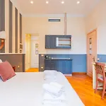 Smn Suites